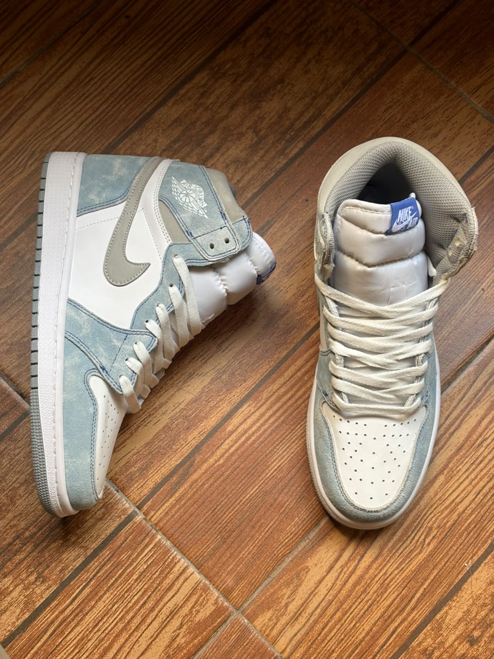 JORDAN 1 HIGH HYPER ROYAL