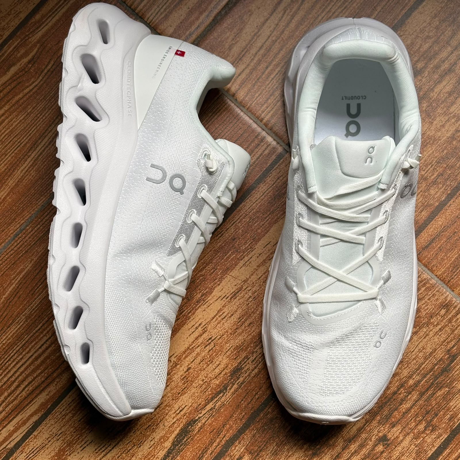 TENIS ON CLOUDTILT ALL WHITE
